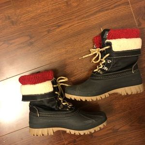 Snow/winter boots by Cougar